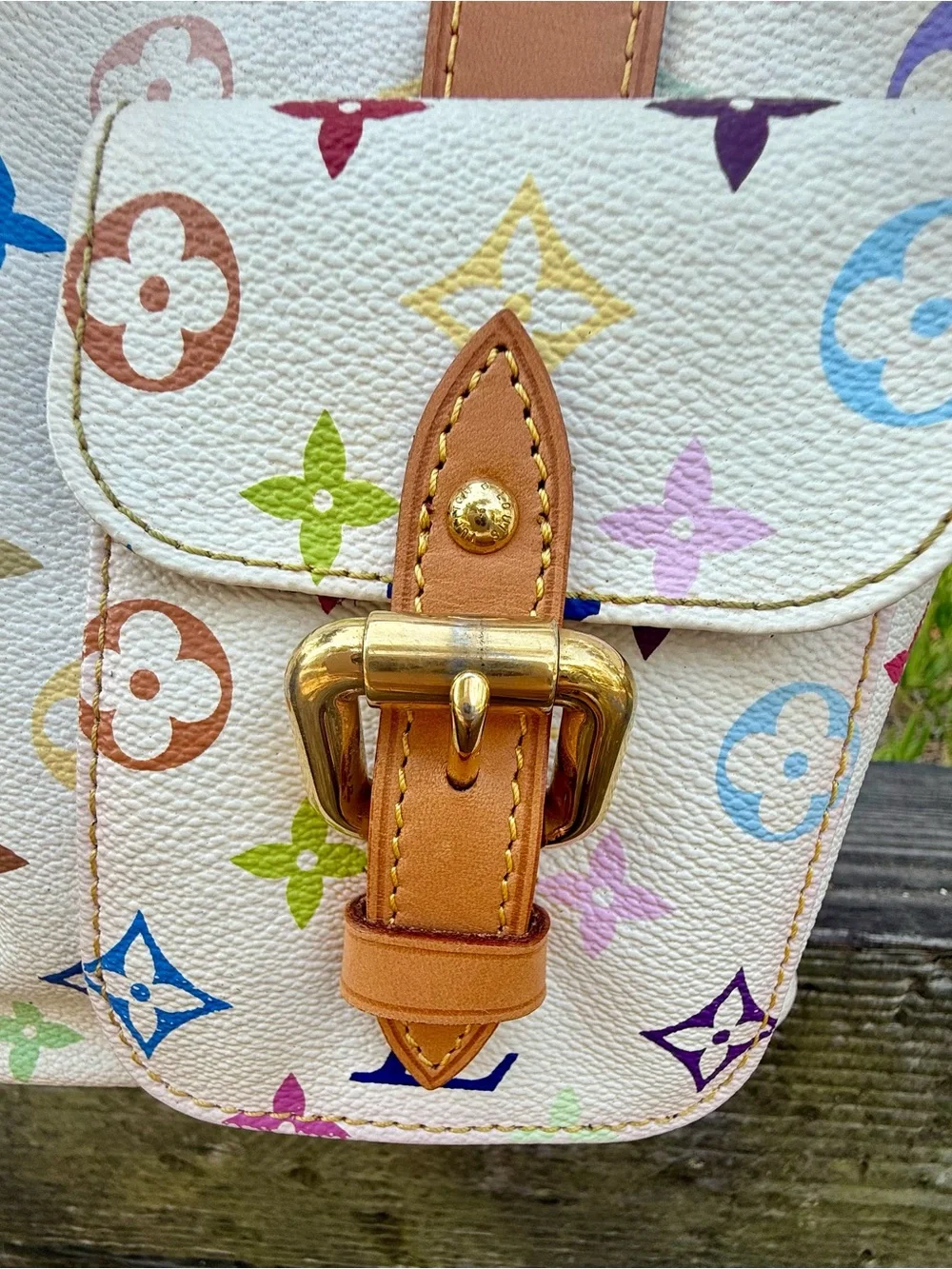 Louis Vuitton details authentic